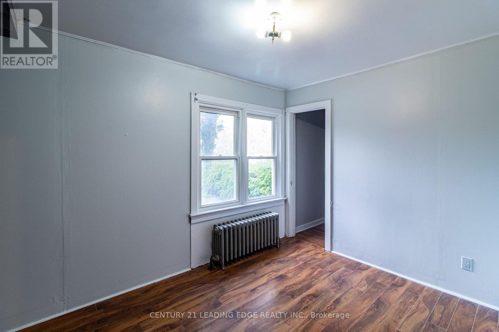 223 MAIN STREET W - 8