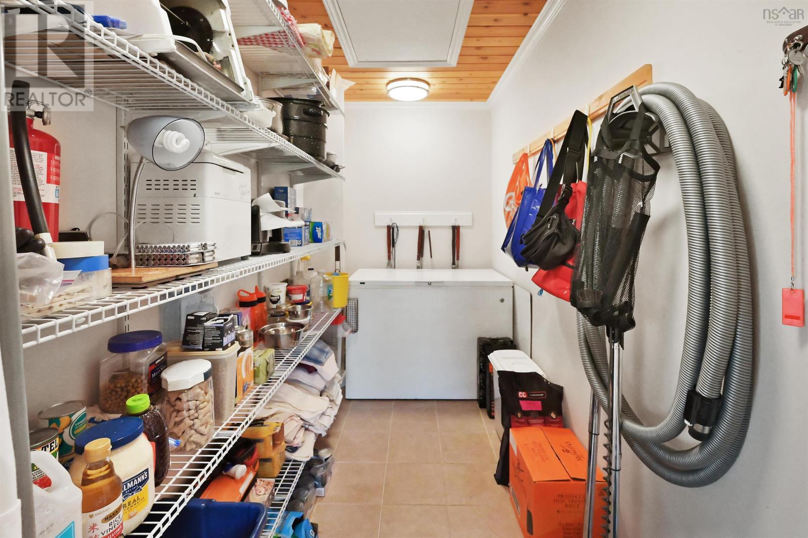 458 Maple Drive - Image 30