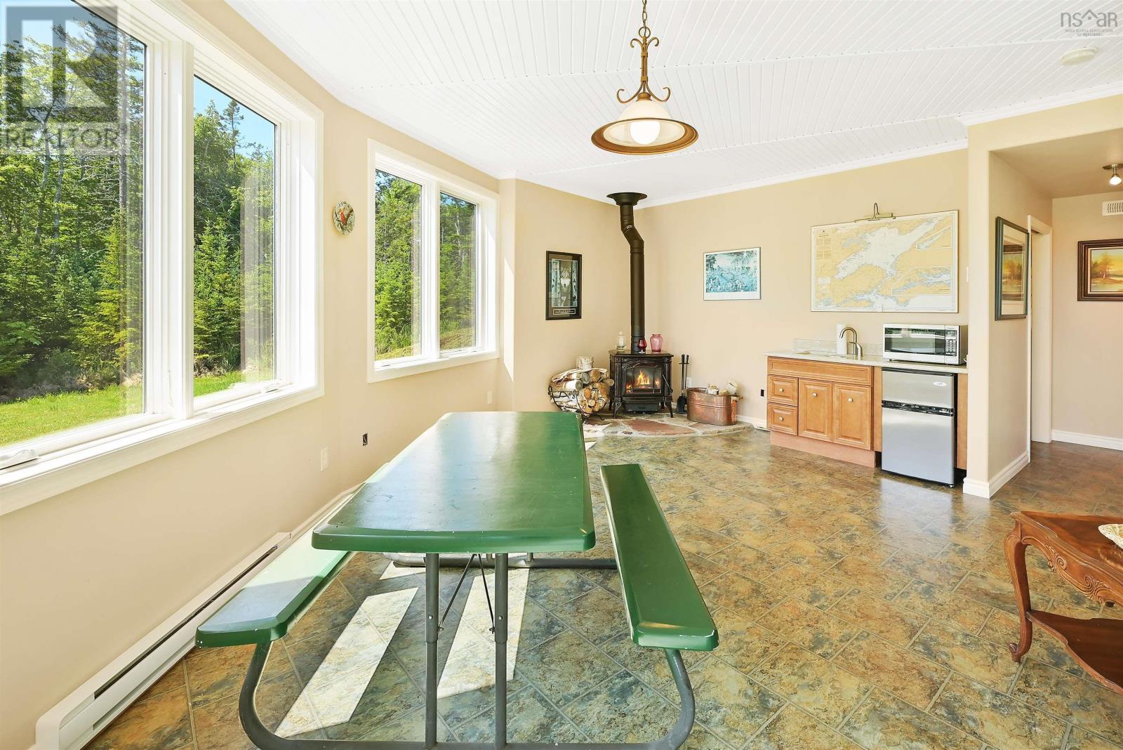 458 Maple Drive - Image 34