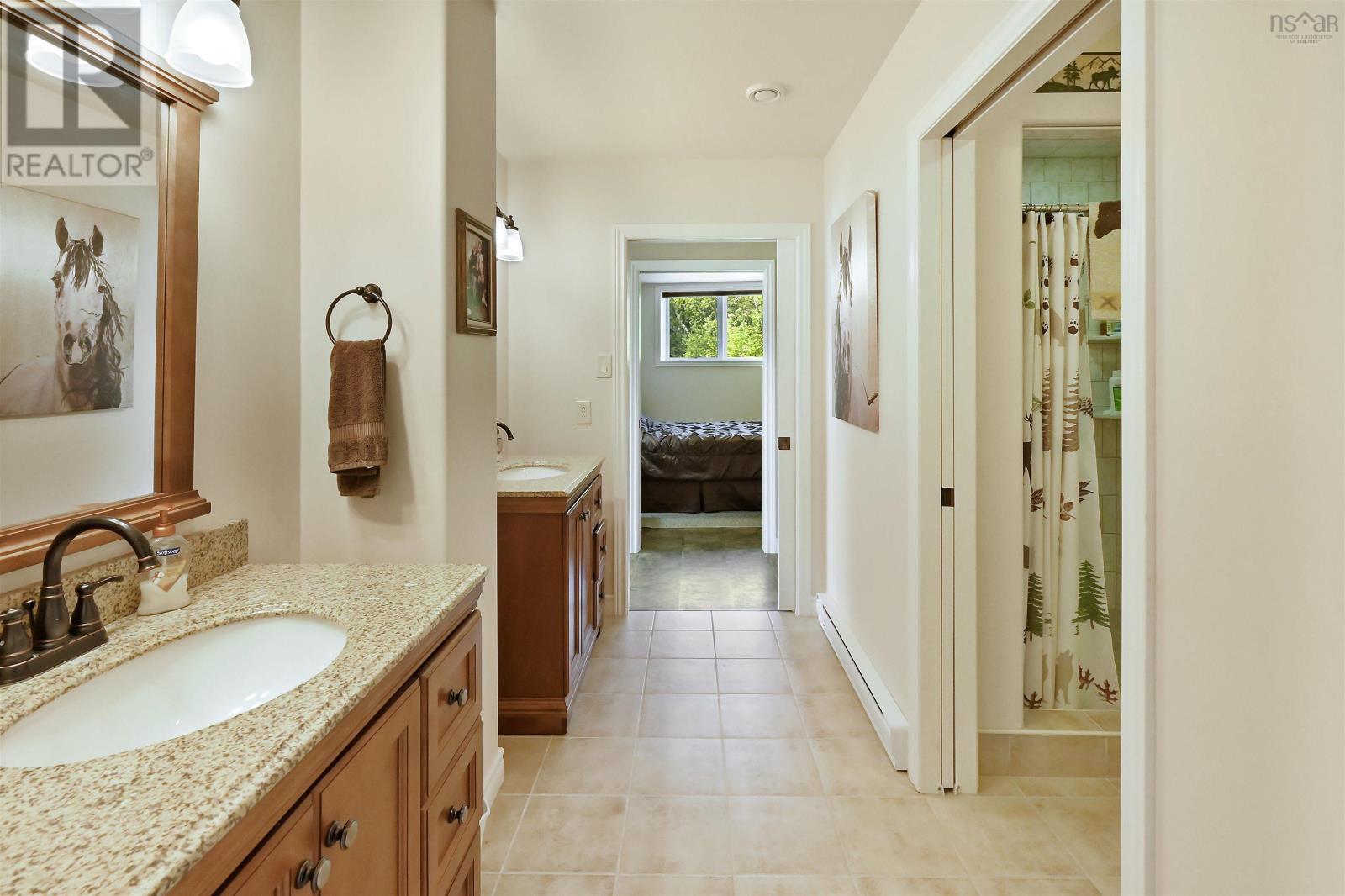 458 Maple Drive - Image 40