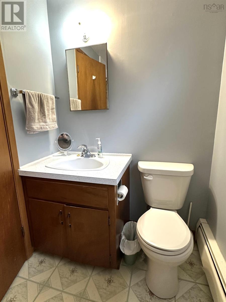 24 Crowell Street - 13