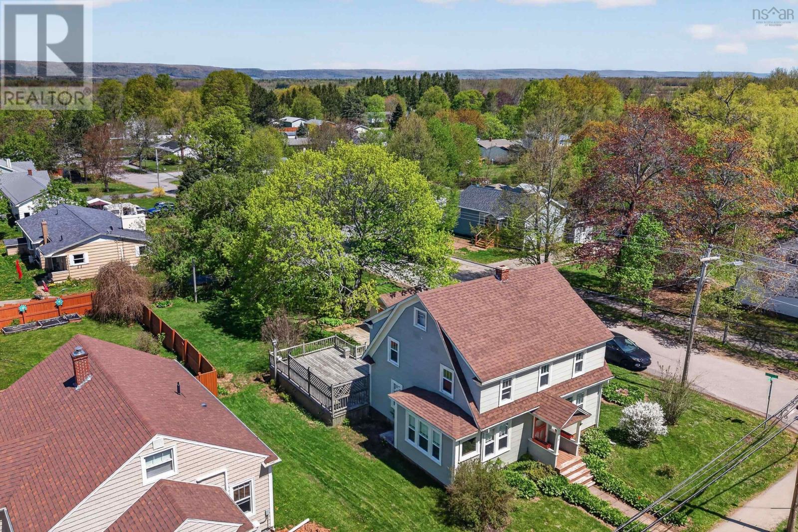 156 Cottage Street - 48