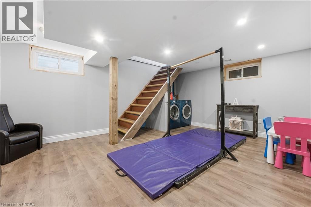 141 EAST Avenue - 16