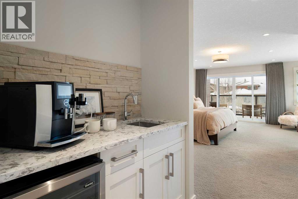 2201 Bowness Road NW - 27