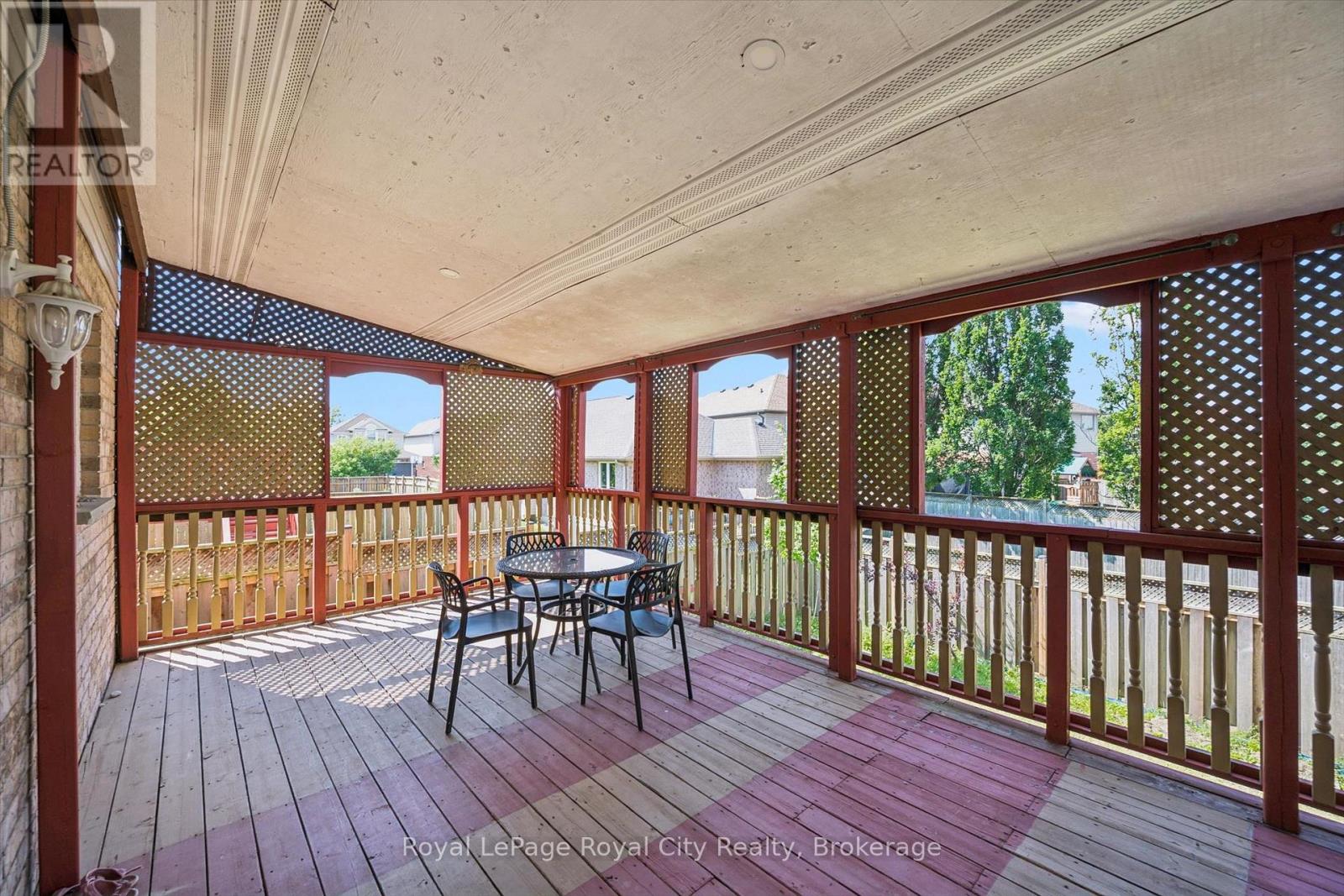 64 MILSON CRESCENT - 44