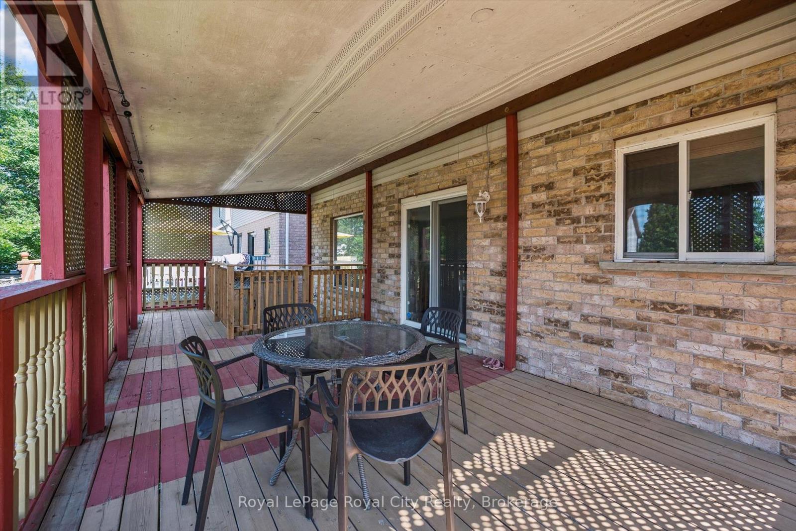 64 MILSON CRESCENT - 45