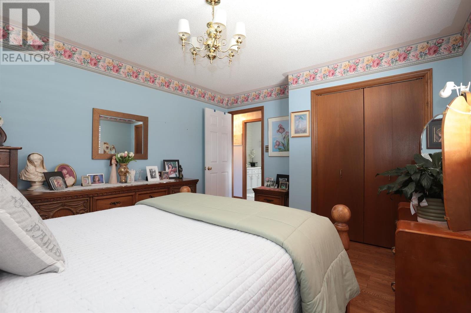 1015 Lake ST - 36