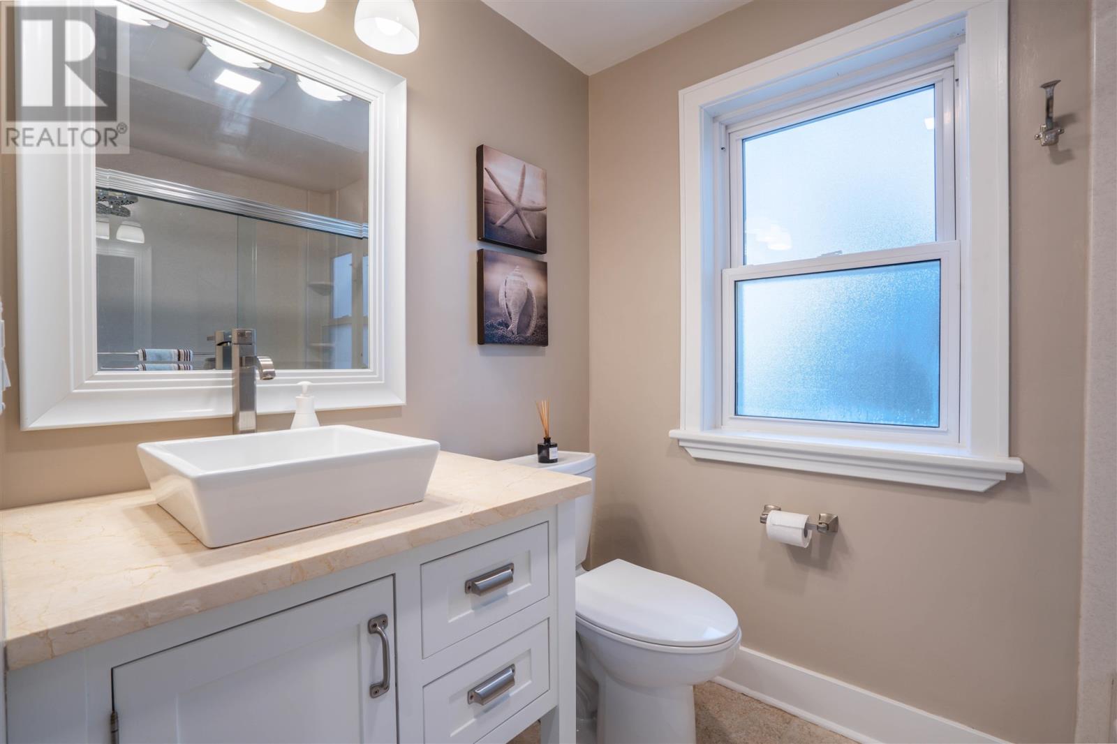 71 Summit AVE - 28