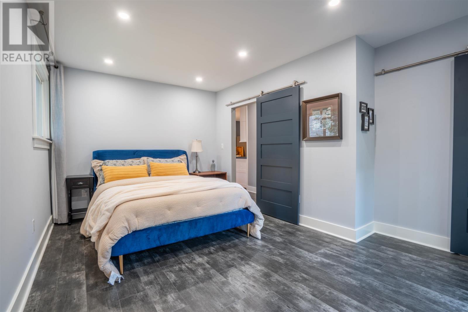 71 Summit AVE - 19