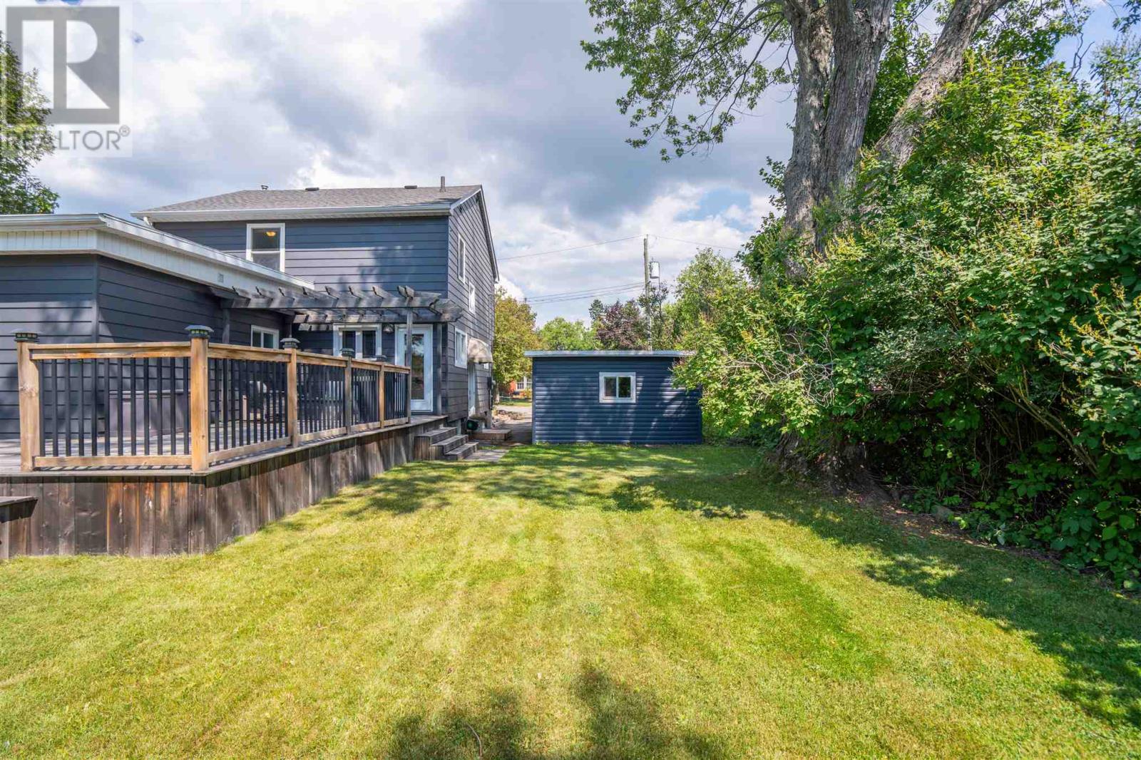 71 Summit AVE - 34