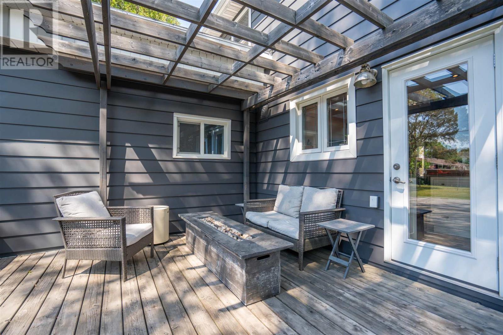 71 Summit AVE - 36
