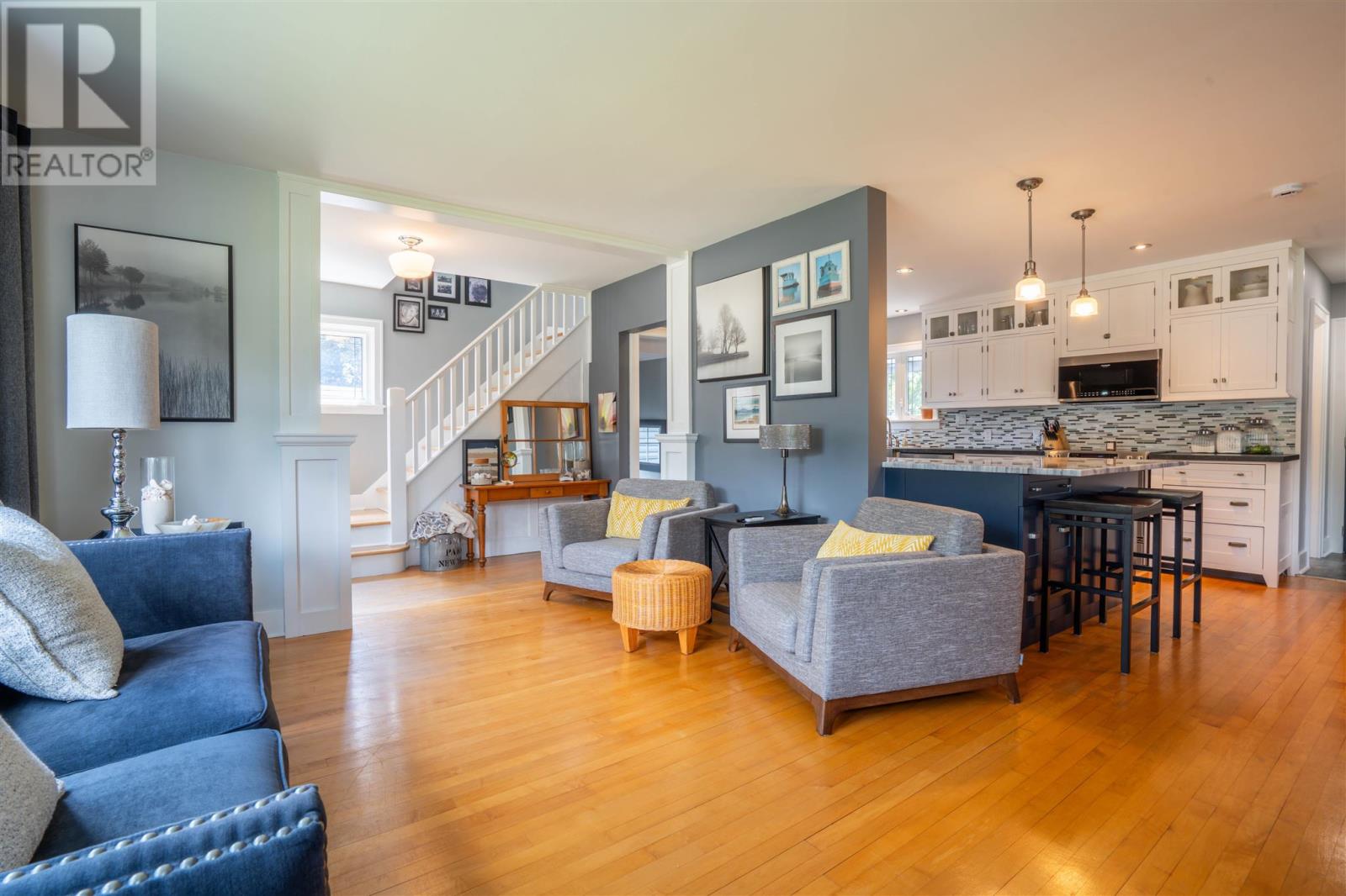 71 Summit AVE - 9