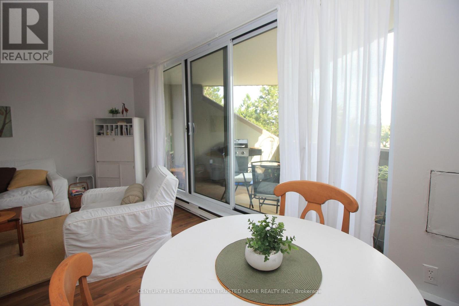 #301 1105 JALNA BOULEVARD - 9