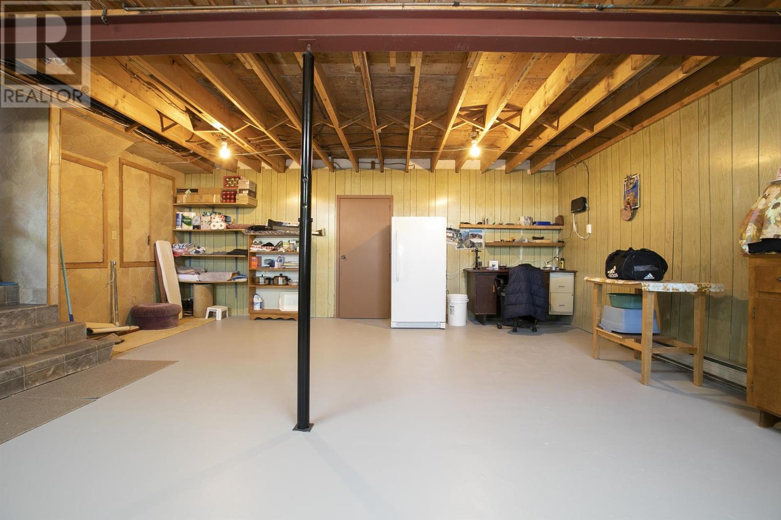 2134 Queen ST - 50