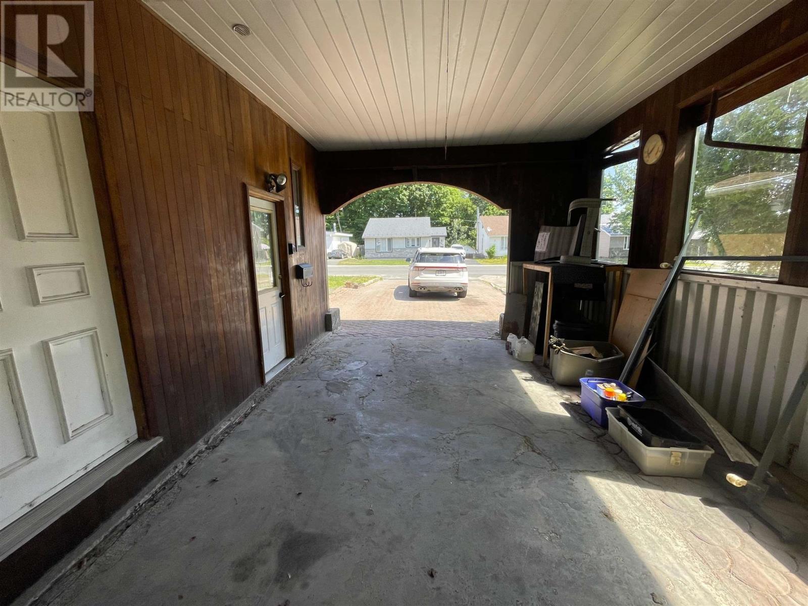 174 Axmith AVE - 31