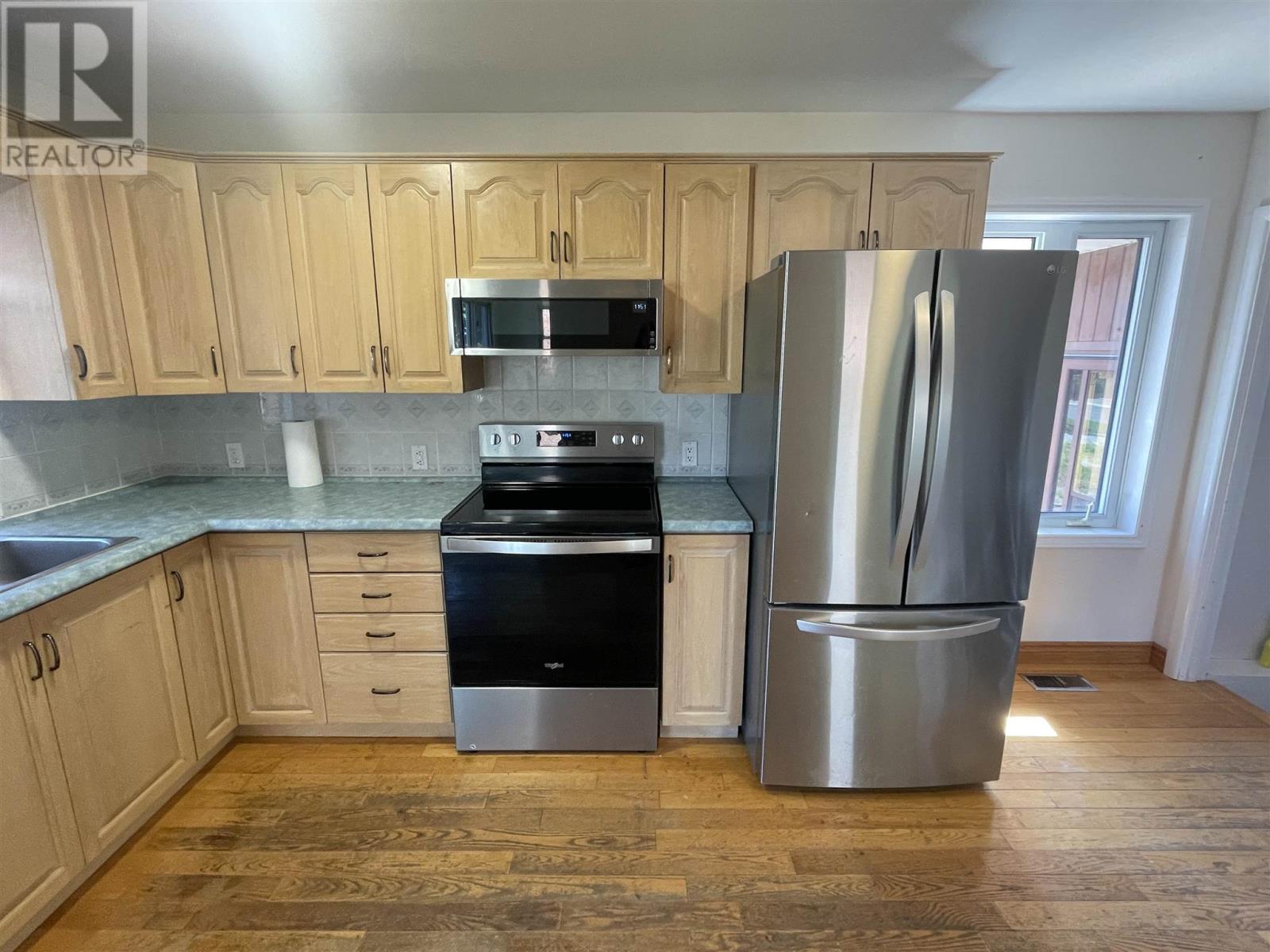 174 Axmith AVE - 5