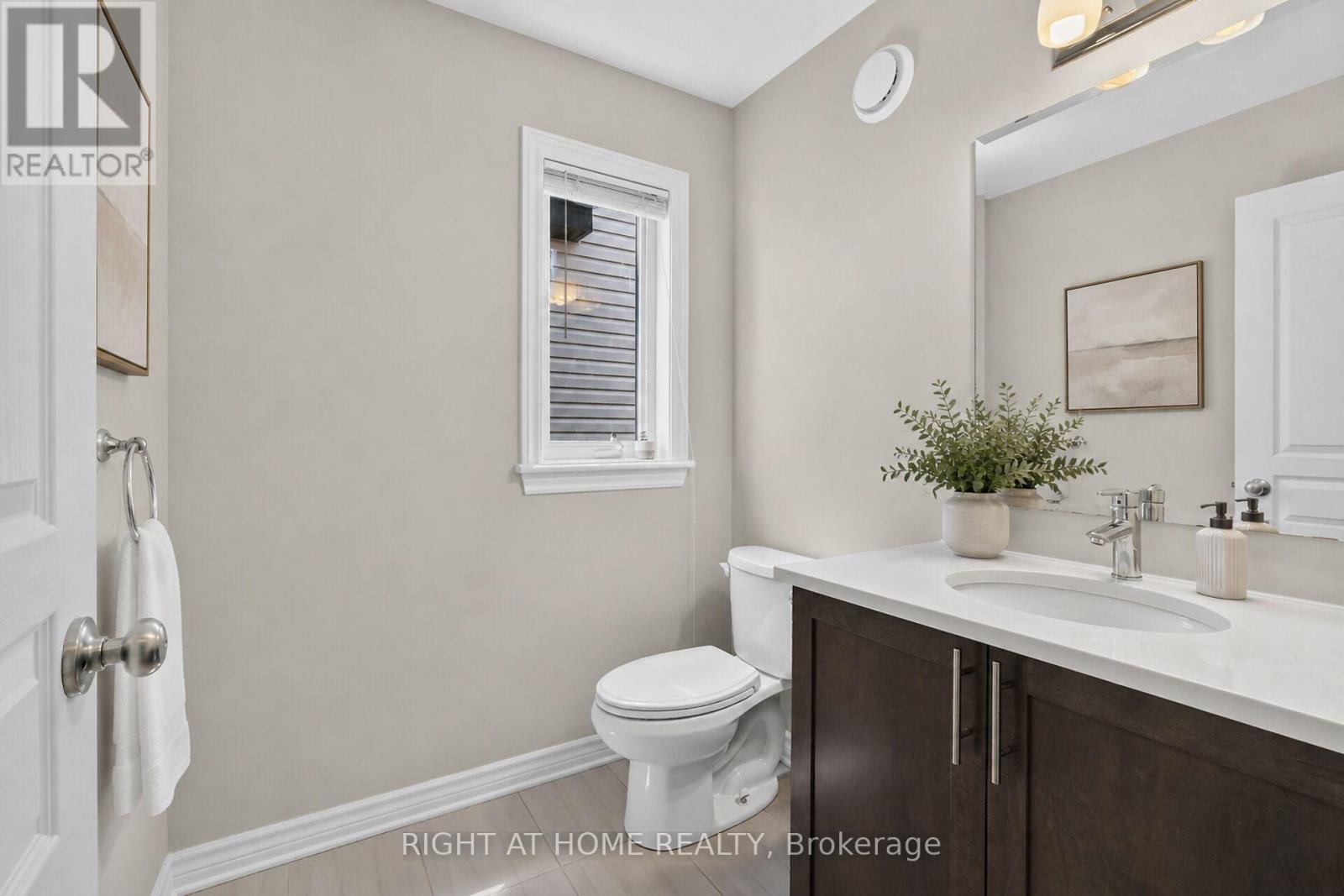 207 MARETH WAY - 18