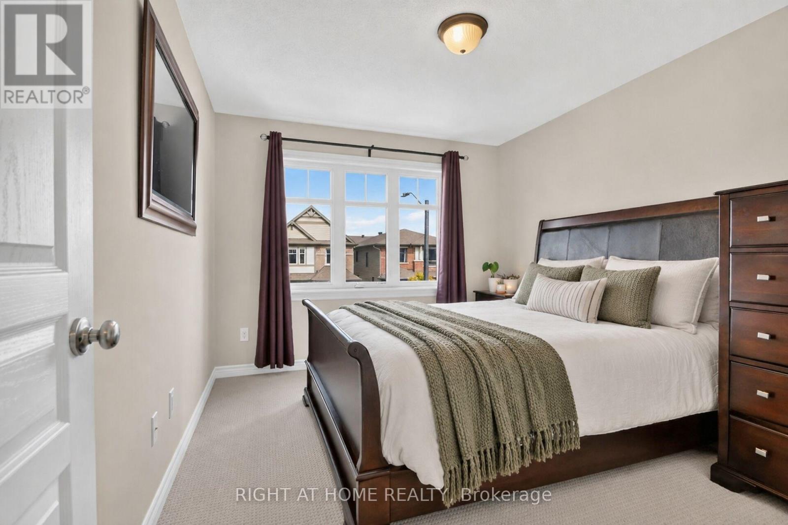 207 MARETH WAY - 30