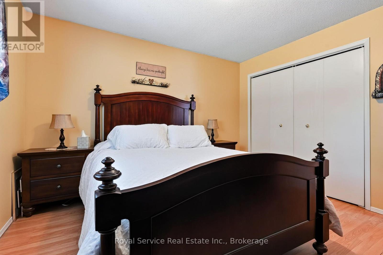 32 HEWSON DRIVE - 19