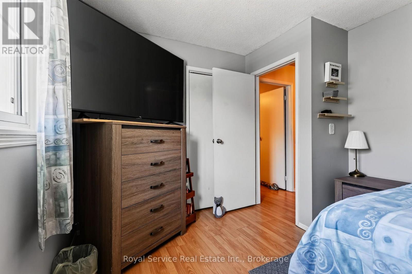 32 HEWSON DRIVE - 28