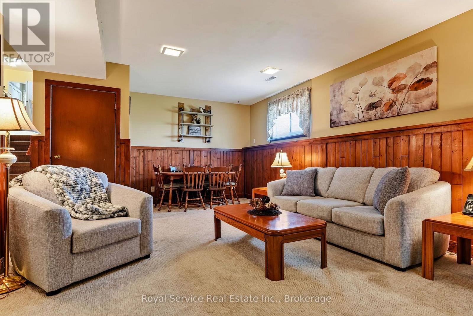 32 HEWSON DRIVE - 32