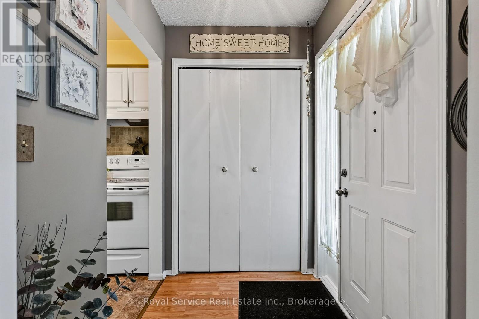 32 HEWSON DRIVE - 4