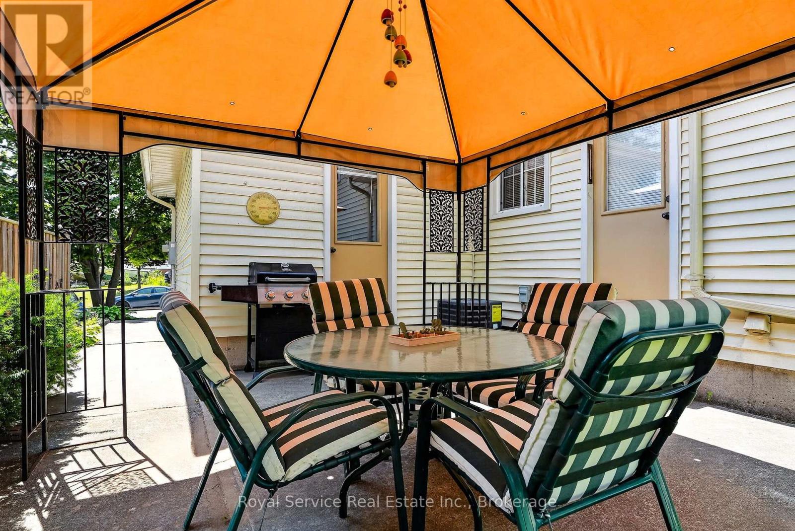 32 HEWSON DRIVE - 41