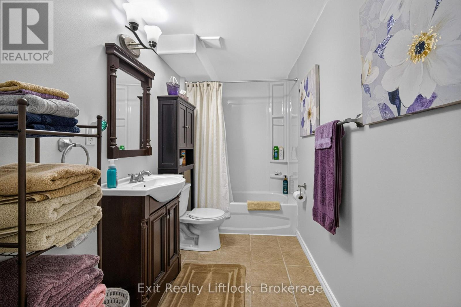 1 MCGREGOR COURT - 28