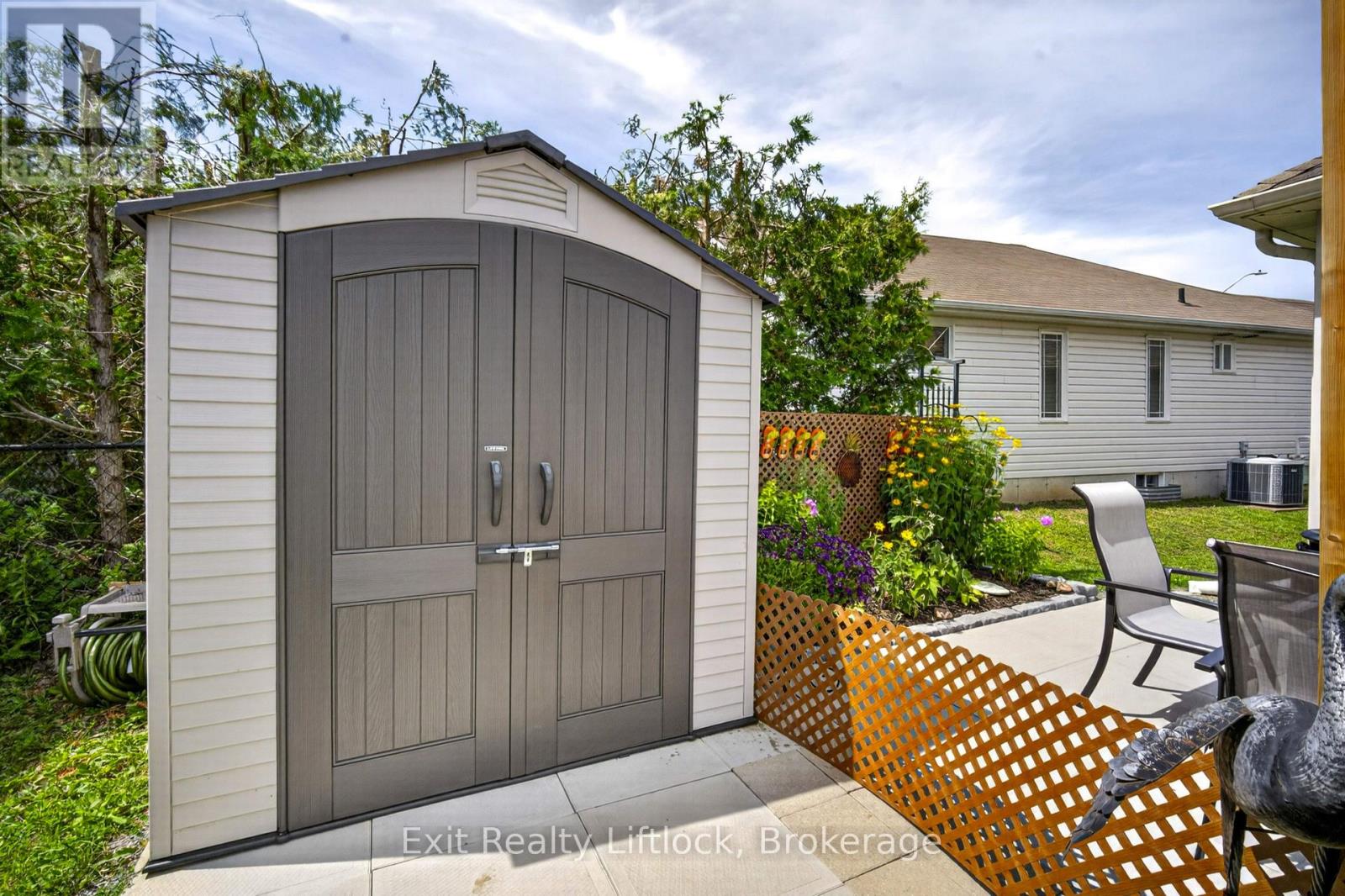 1 MCGREGOR COURT - 32