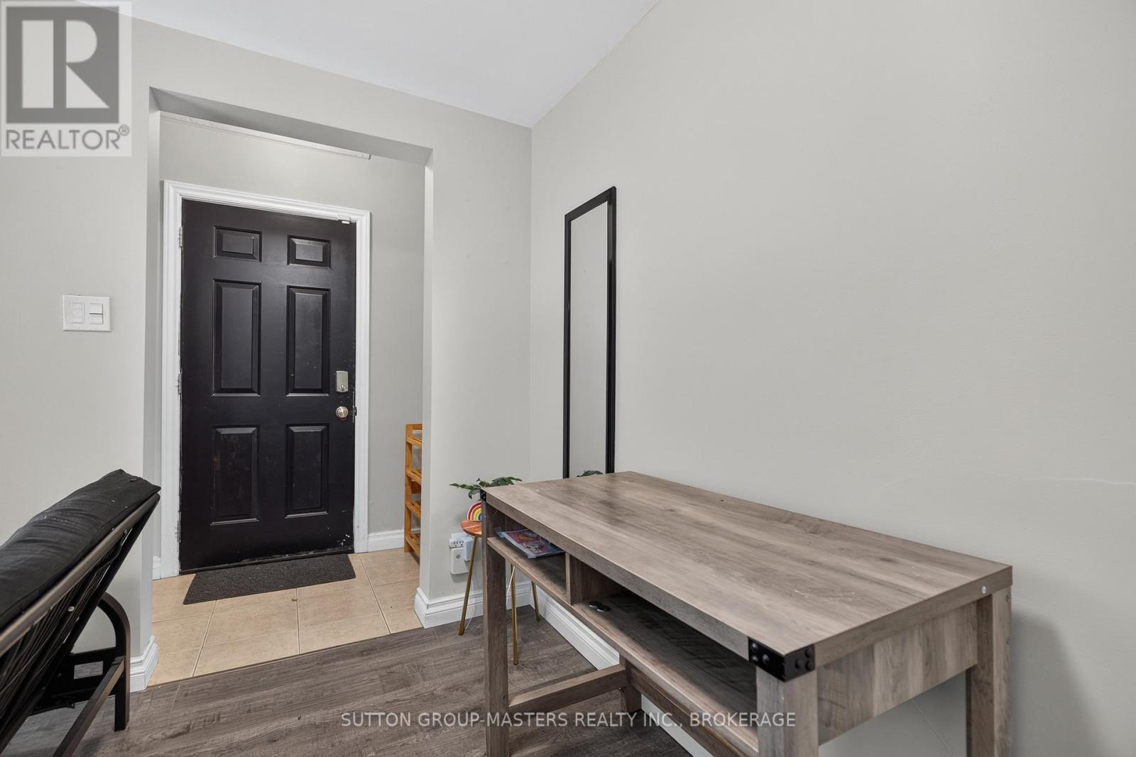 380 BARRIE STREET - 4