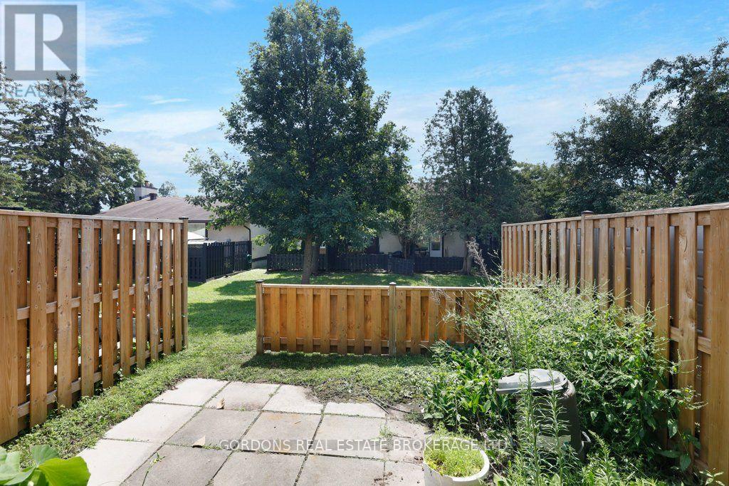 3 Bed, 2 Bath House for Sale in Ottawa – 53 – 3322 UPLANDS DRIVE, Ottawa – MLS# X13582934 - Image 6