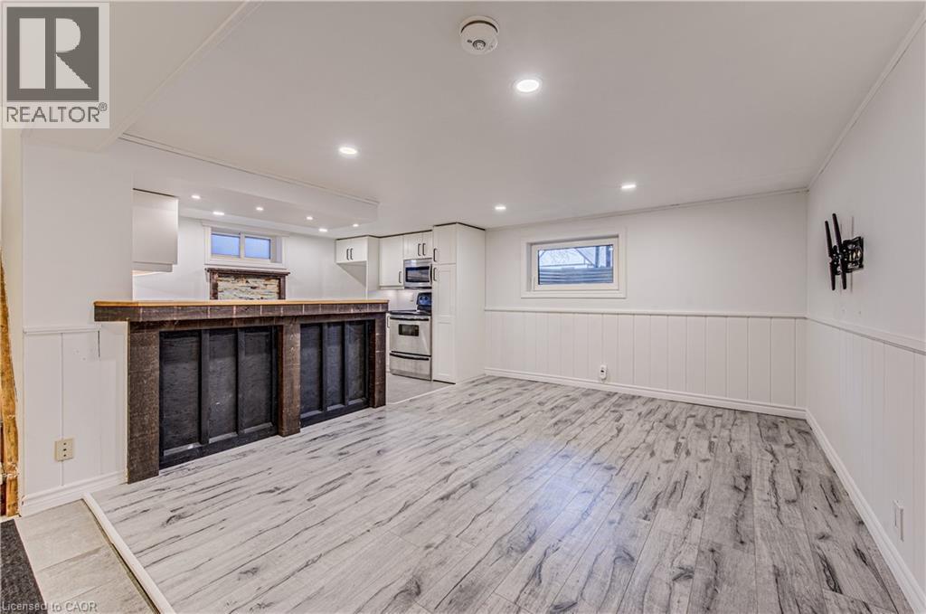 51 ROSEMOUNT Drive - 18