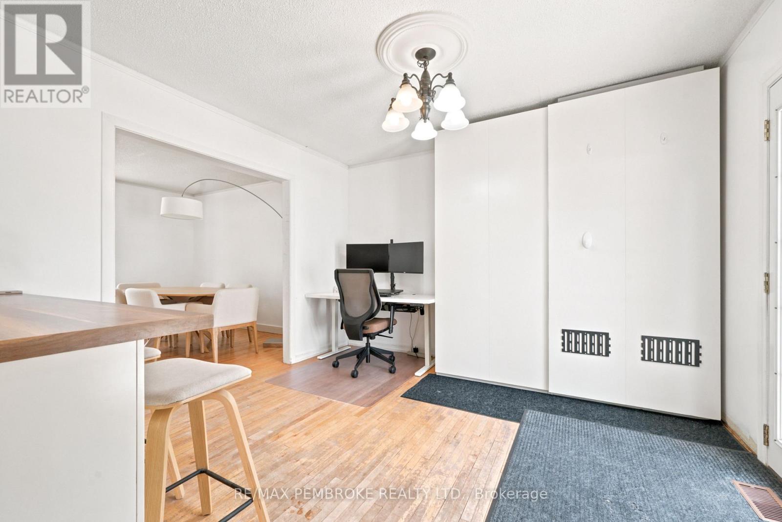 117 ALGONQUIN STREET - 12
