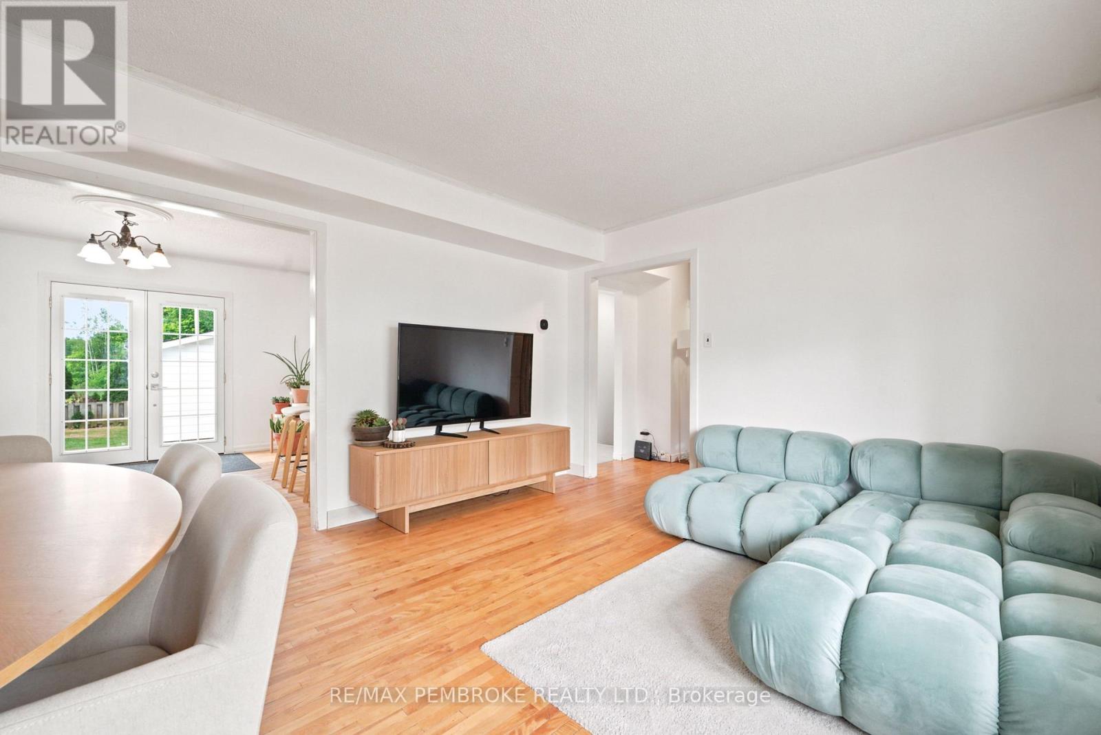 117 ALGONQUIN STREET - 16