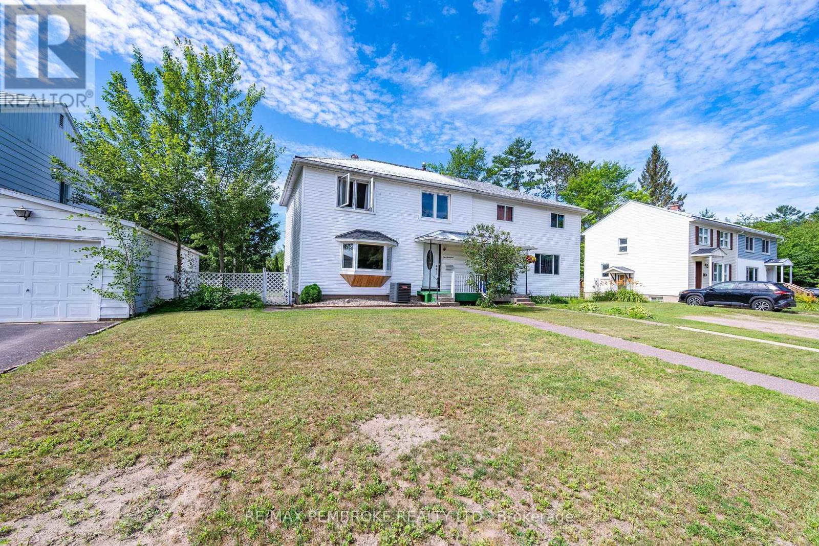 117 ALGONQUIN STREET - 2