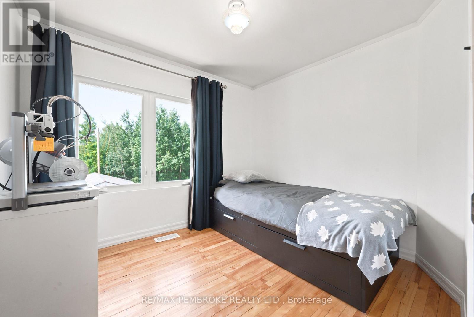 117 ALGONQUIN STREET - 20