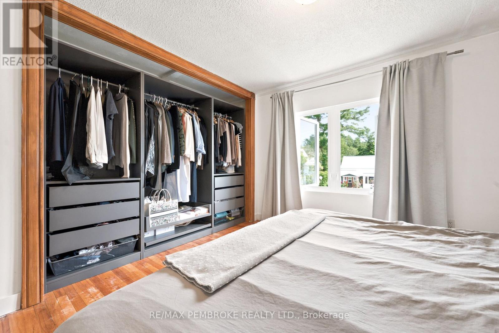117 ALGONQUIN STREET - 24