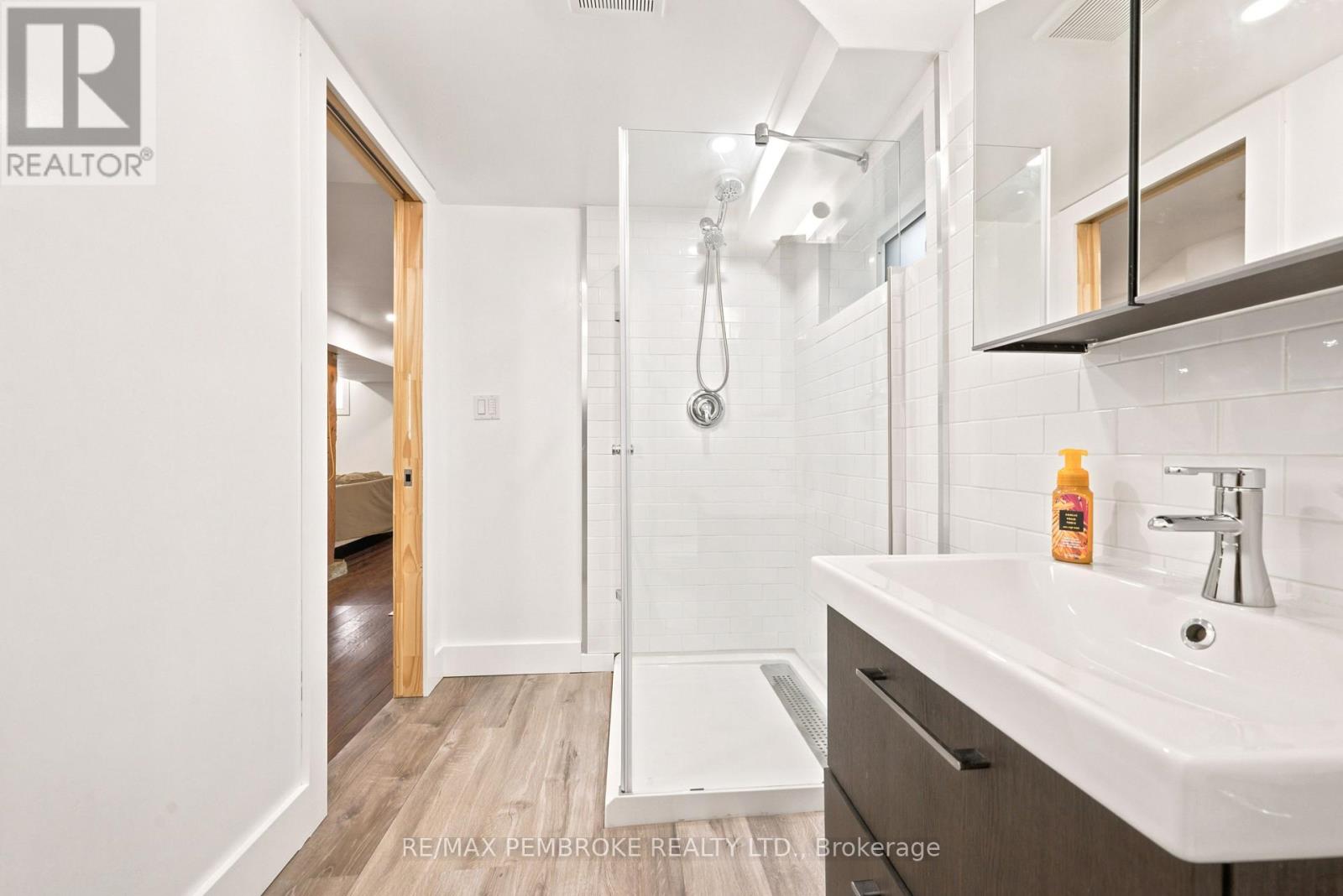 117 ALGONQUIN STREET - 26