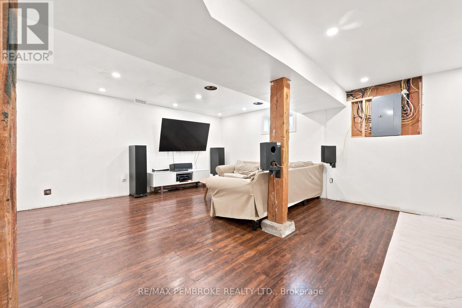 117 ALGONQUIN STREET - 27