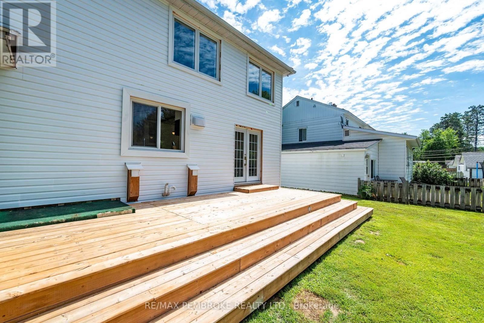117 ALGONQUIN STREET - 34
