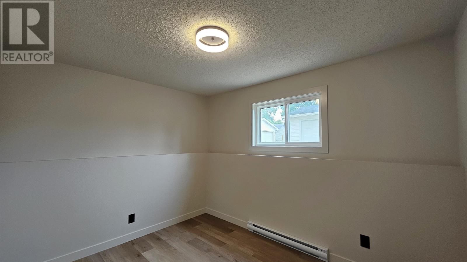 72 Brent ST - 31