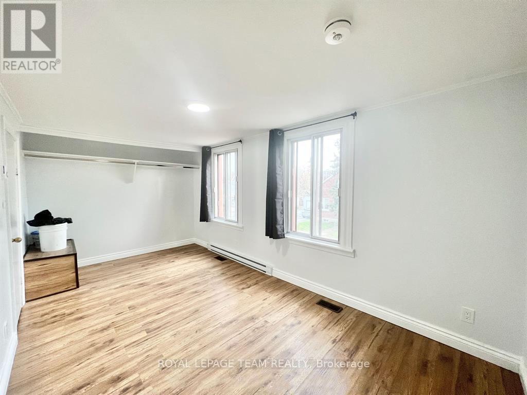 67-67B QUEEN MARY STREET - 16