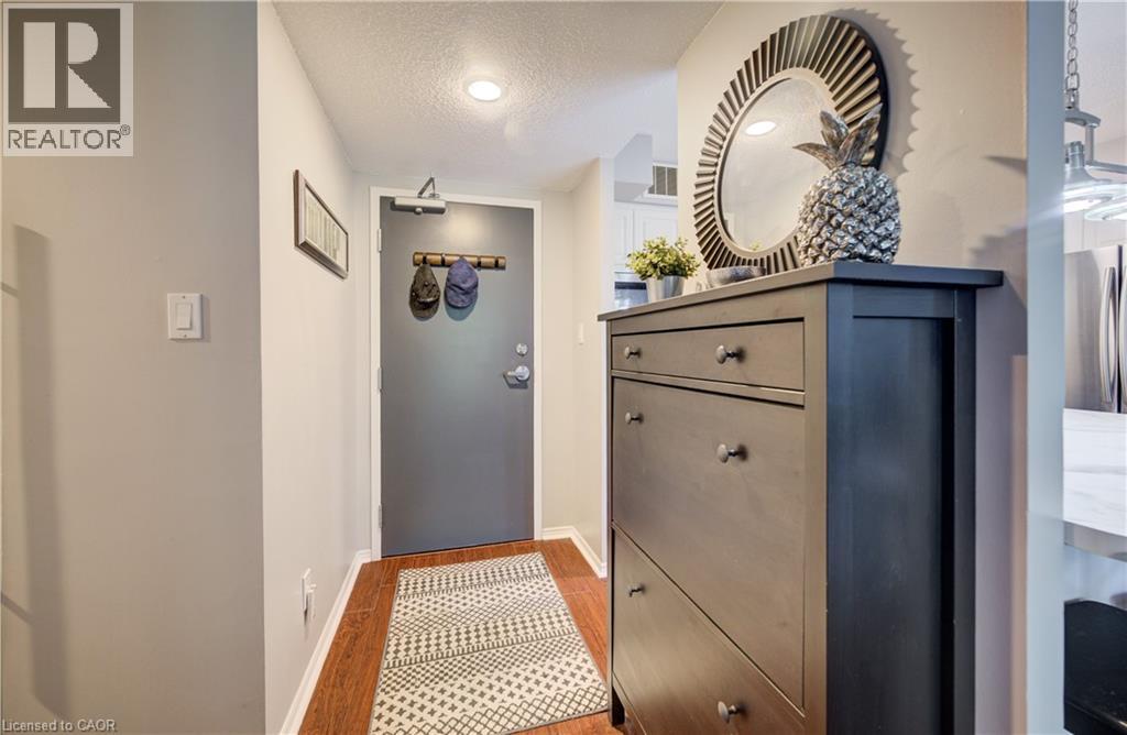 #401 260 SHELDON Avenue N - 6