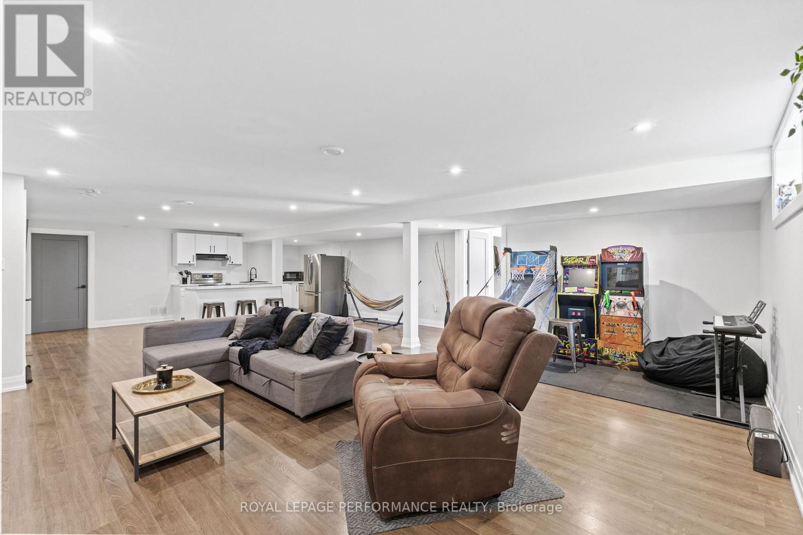187 GRAND TRONC STREET - 27