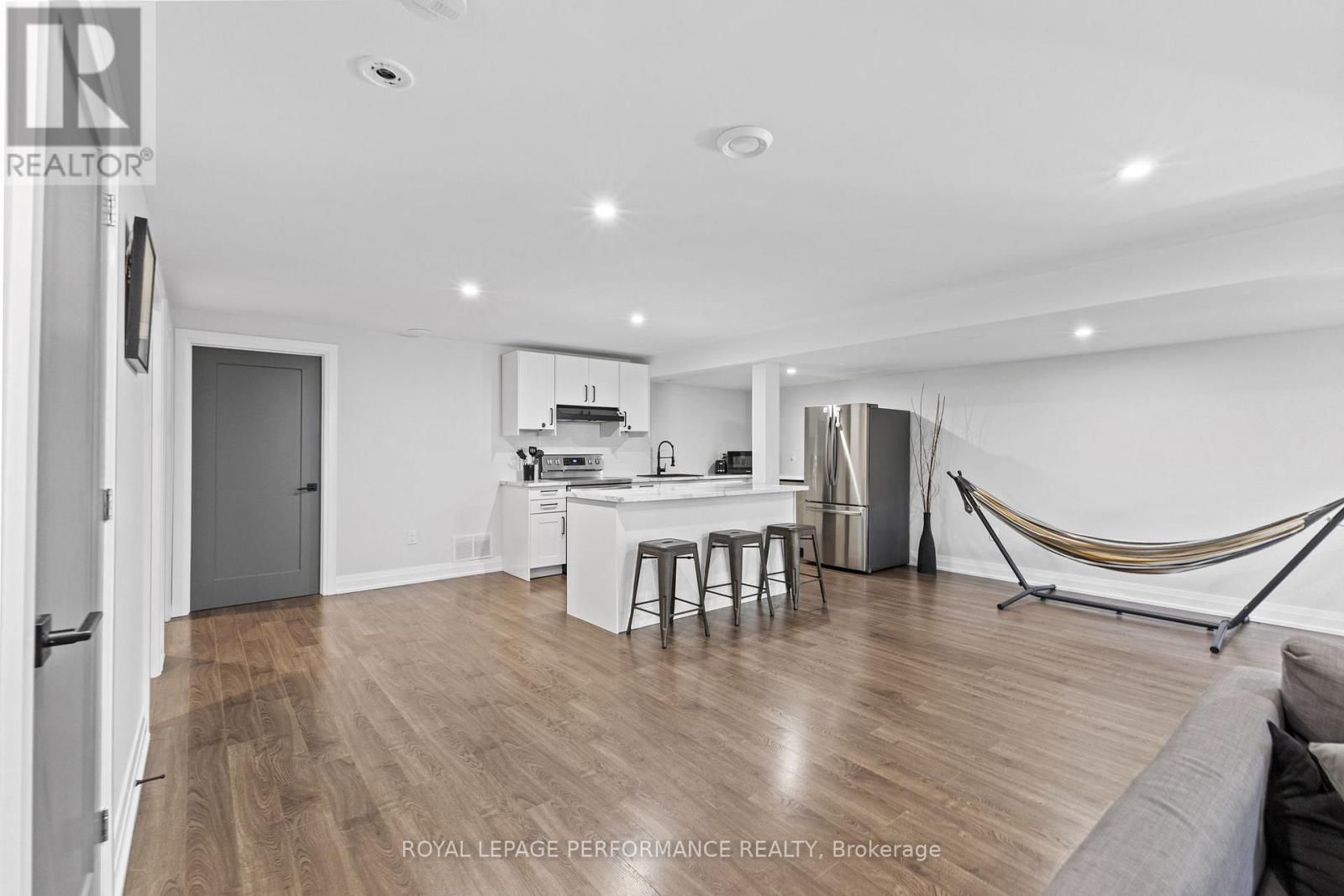 187 GRAND TRONC STREET - 28