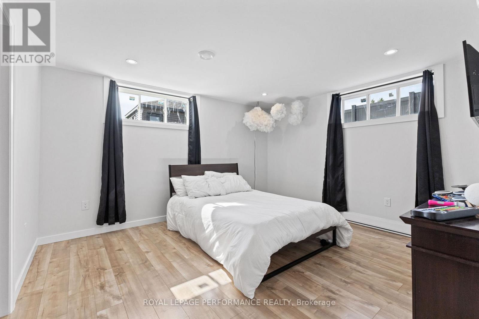 187 GRAND TRONC STREET - 32