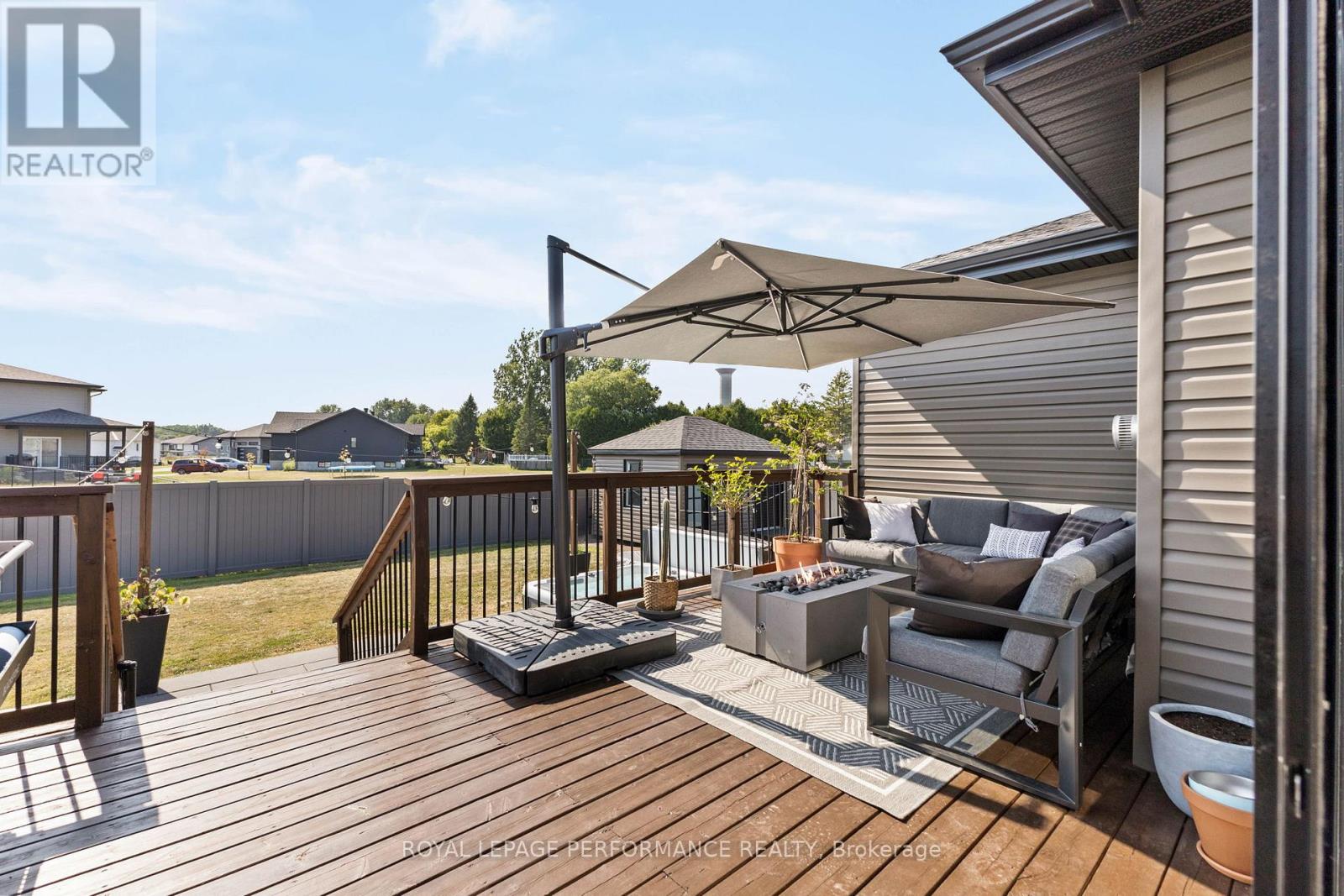 187 GRAND TRONC STREET - 40