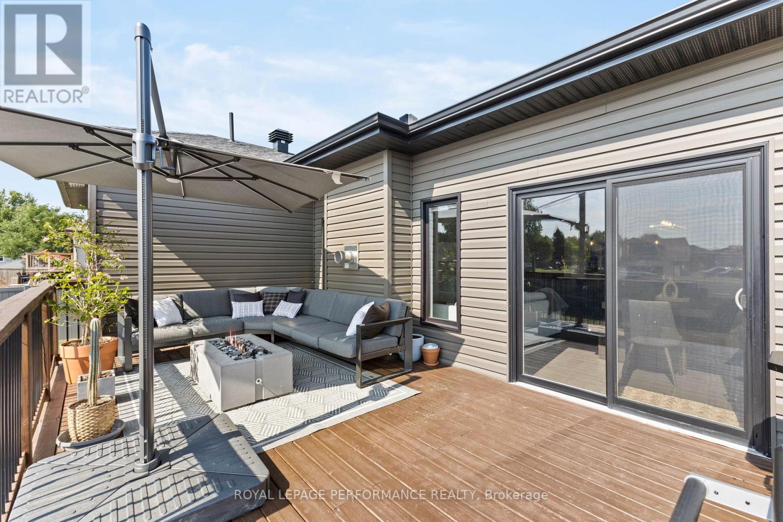 187 GRAND TRONC STREET - 41