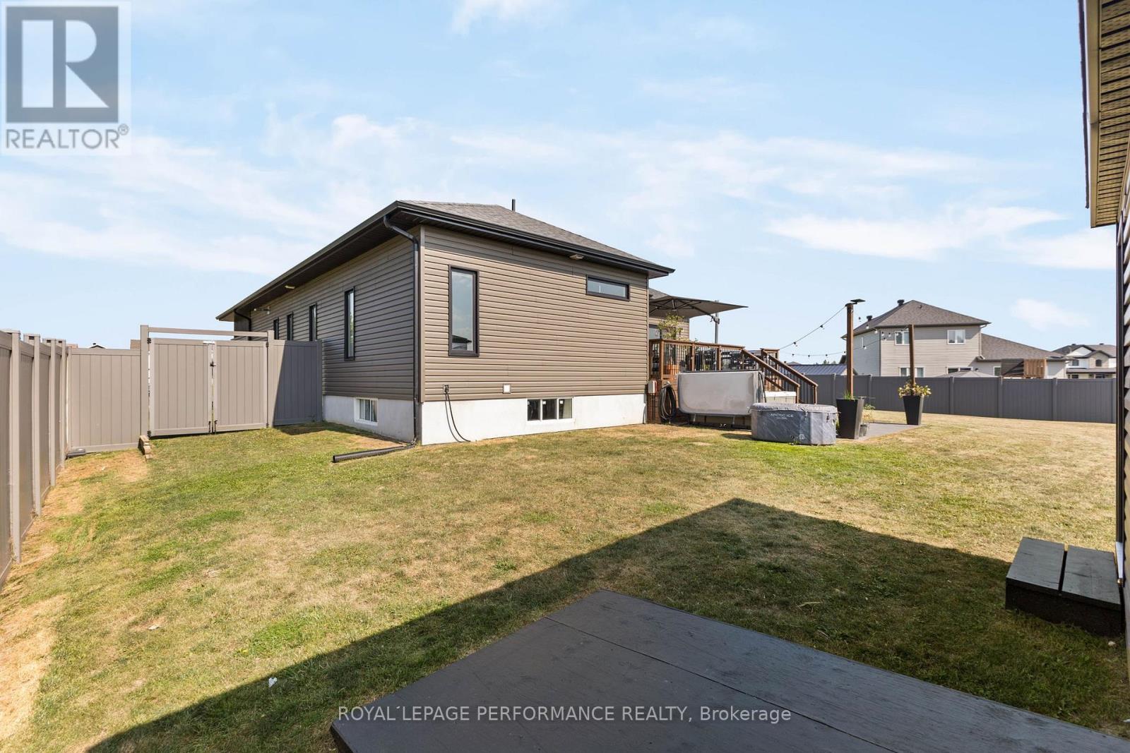 187 GRAND TRONC STREET - 46