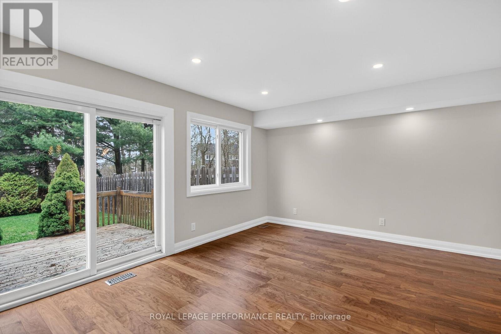 34 DIGNARD STREET - 11